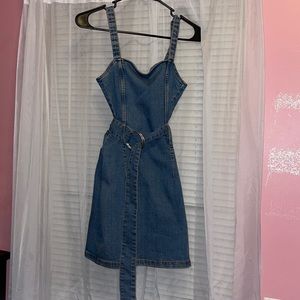 Denim mini dress w belted waste
